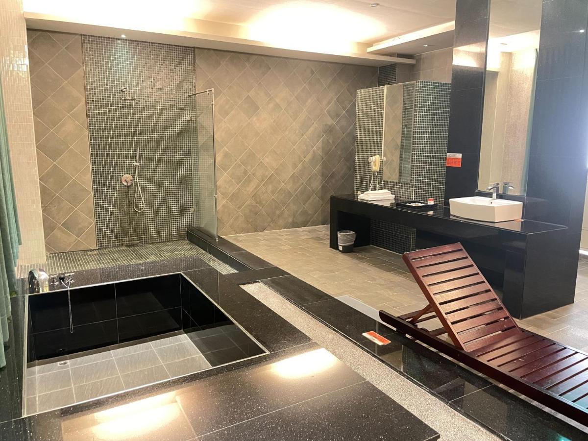 Harport Motel Kaohsiung Eksteriør billede